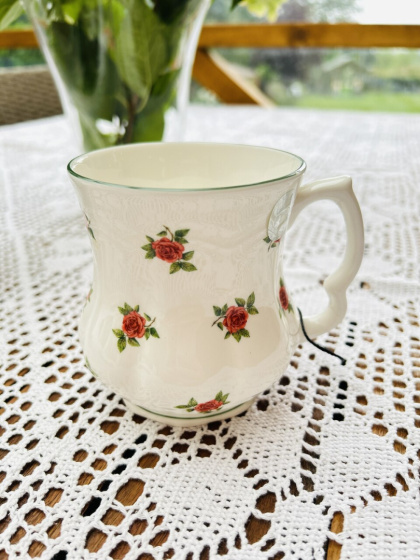 Porcelanowy kubek Babuni RÓŻE - Bone China - 400ml